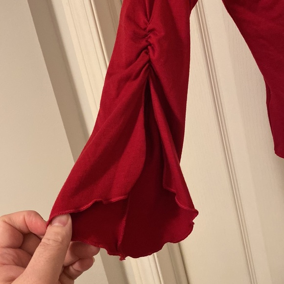 Guess maroon long sleeve top elastic scoop neck - Picture 3 of 5